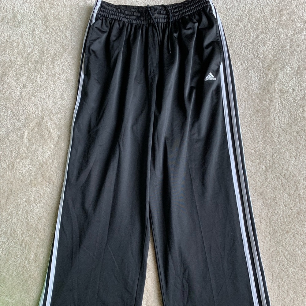 NWOT, Never worn Adidas Sweatpants